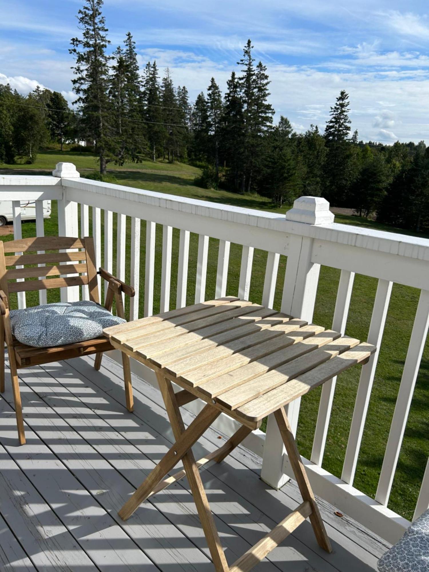 Tides Inn Guest Suites Halls Harbour Exterior foto